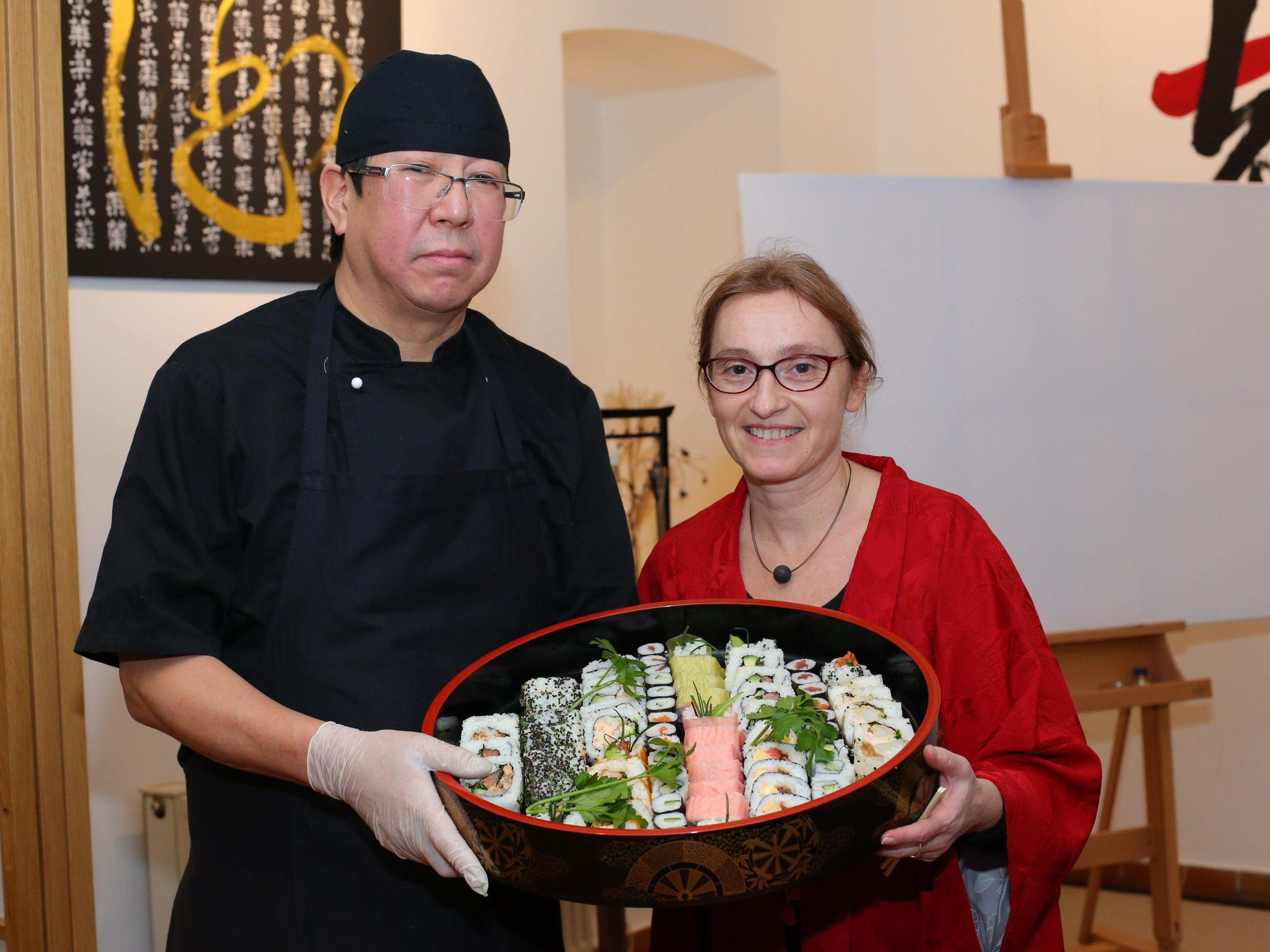 Hiroshi Sakai und Angela Kramer feiern 3 Jahre "Sakai".