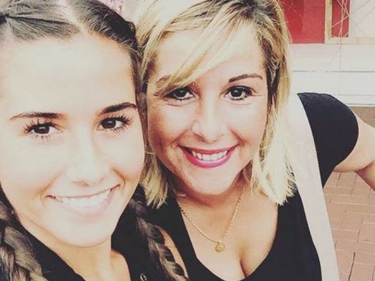 Sarahs Mutter Sonja hat über das Liebesleben ihrer Tochter ausgepackt. Sarahs Mutter Sonja hat über das Liebesleben ihrer Tochter ausgepackt.