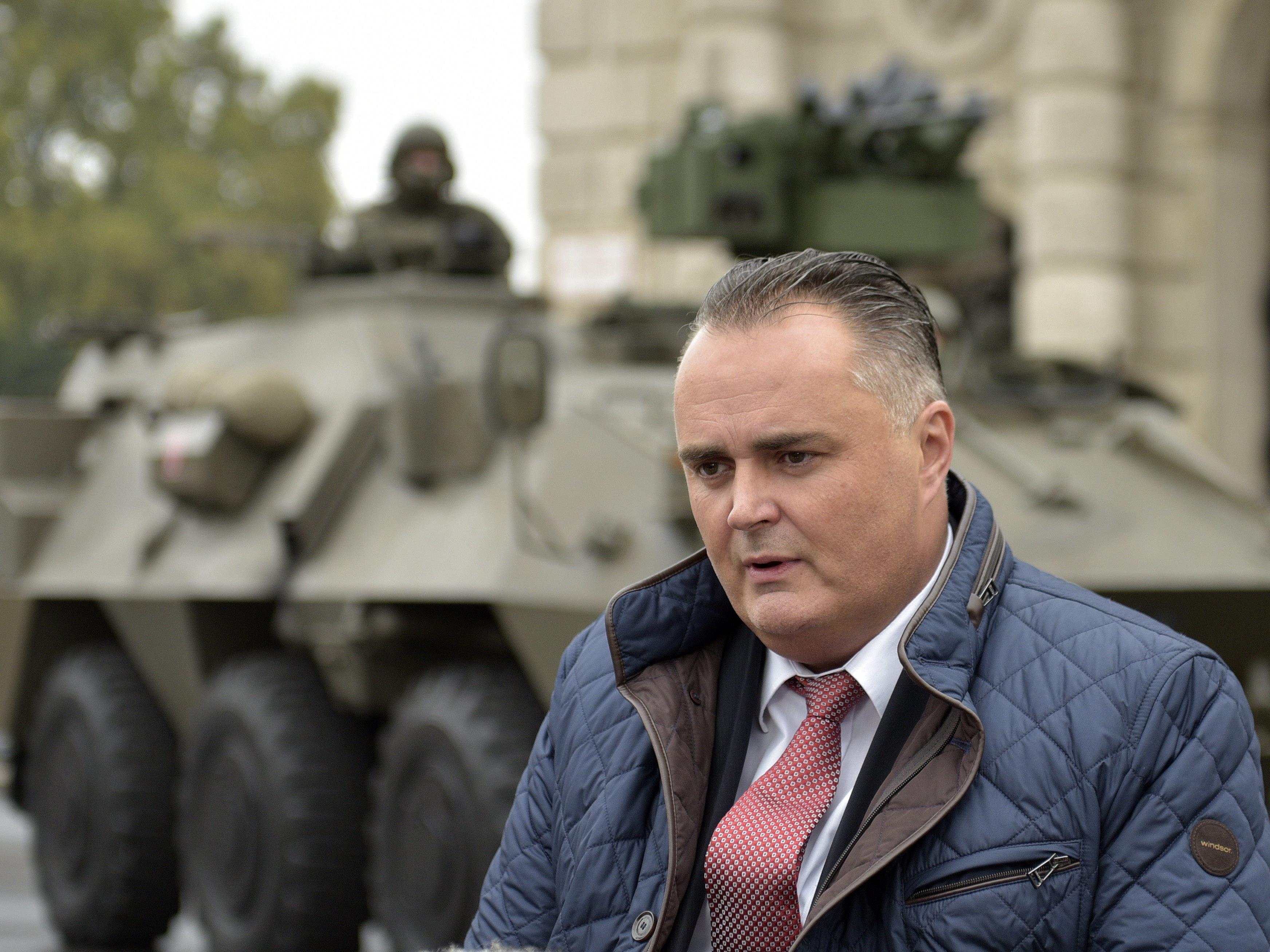 Verteidigungsminister Hans Peter Doskozil zeigt sich ablehnend gegenüber dem Vorschlag einer gemeinsamen EU-Armee