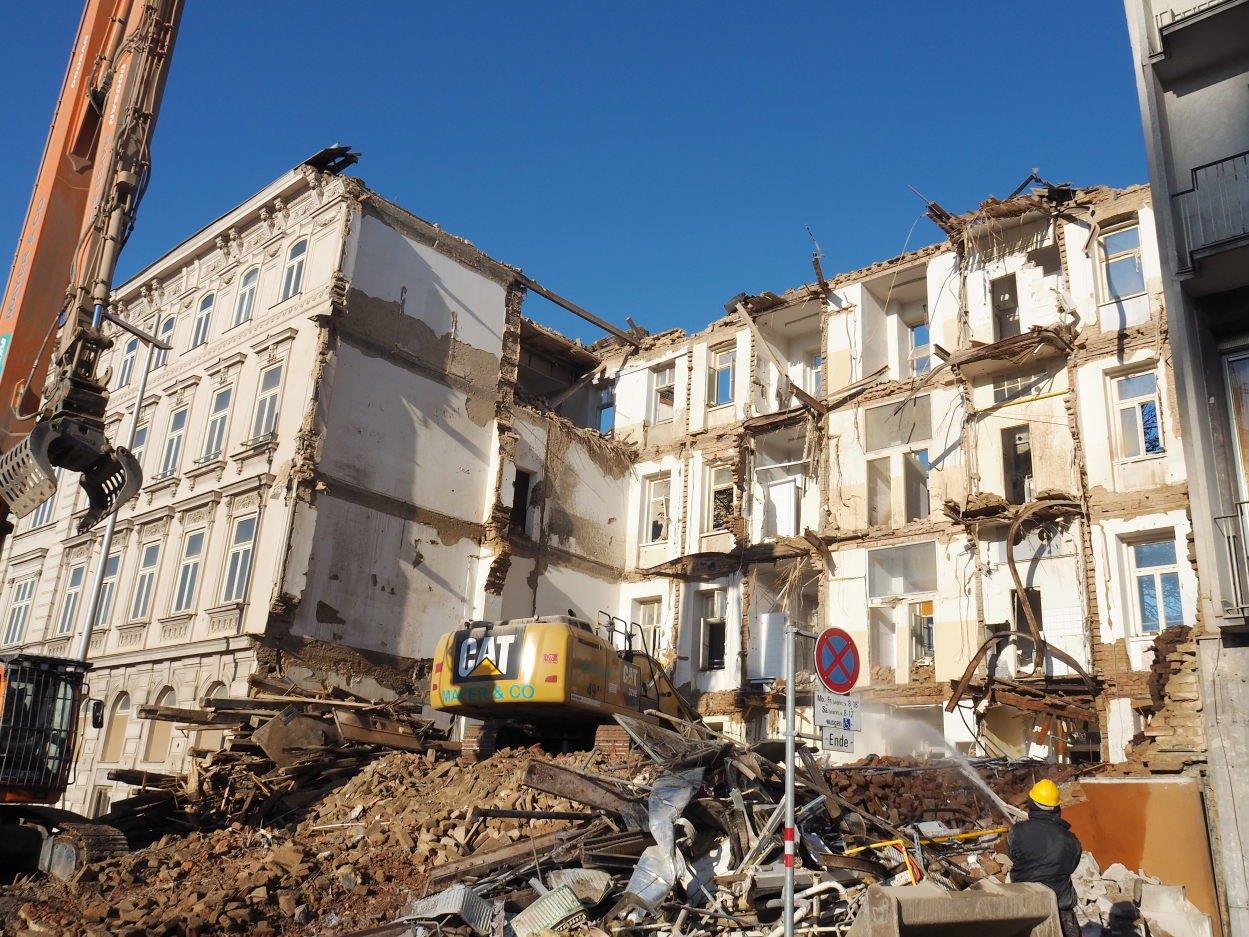Die Initiative Denkmalschutz kritisiert den Abriss eines Zinshauses am Wiedner Gürtel