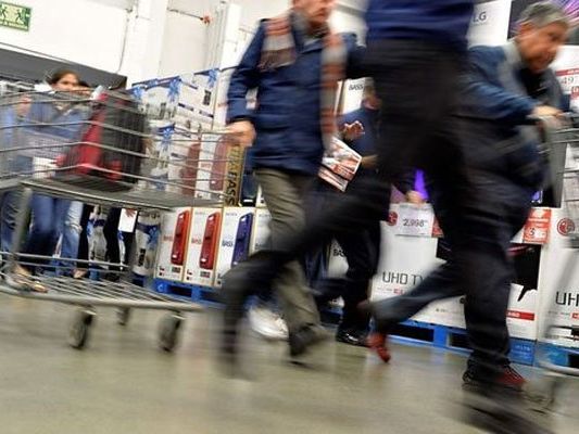 Der November endet mit dem Black Friday. Der November endet mit dem Black Friday.