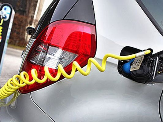 Die ersten E-Tankstellen in Wien stehen. Die ersten E-Tankstellen in Wien stehen.