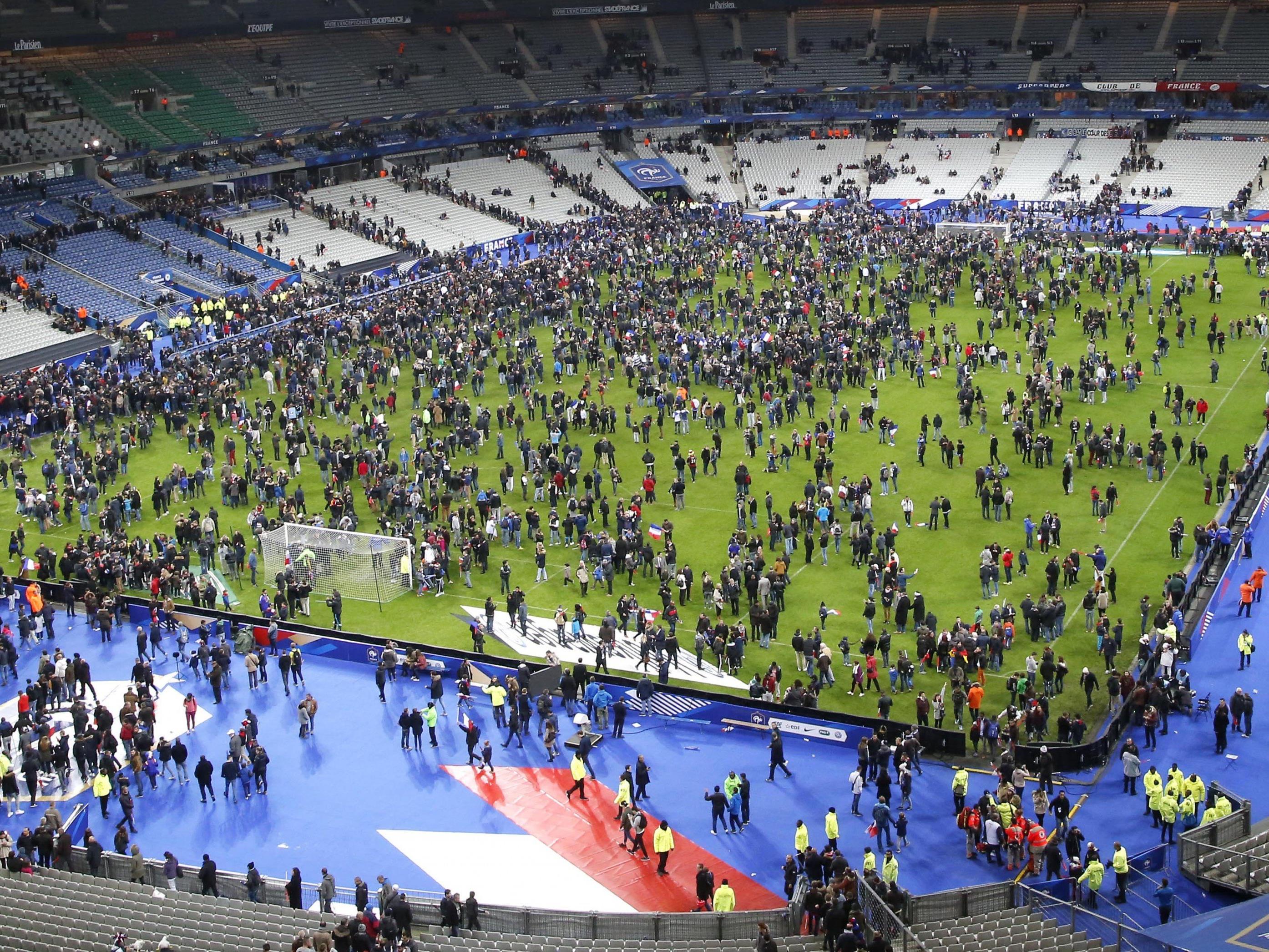 Ein Jahr nach den Terrorattacken von Paris spielt Frankreich im Stade de France gegen Schweden.