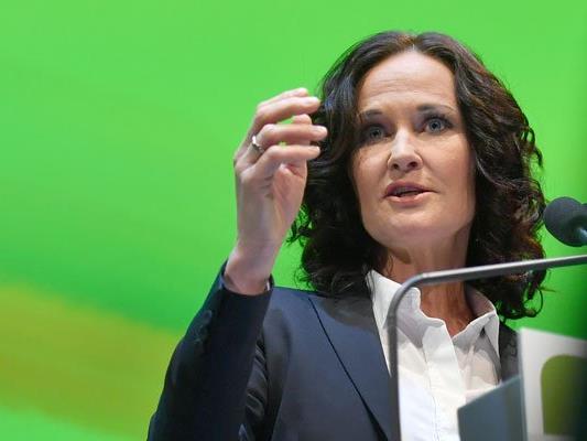 Rechtliche Schritte wegen Hasspostings gegen Grünen-Chefin Glawischnig