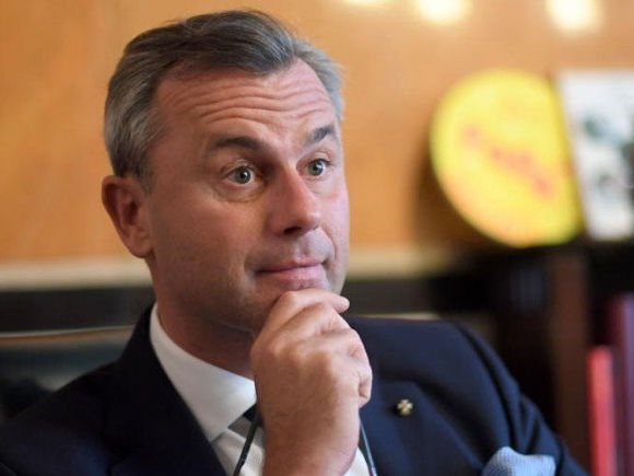 Norbert Hofer wird von einer Roma-Initiative unterstützt.