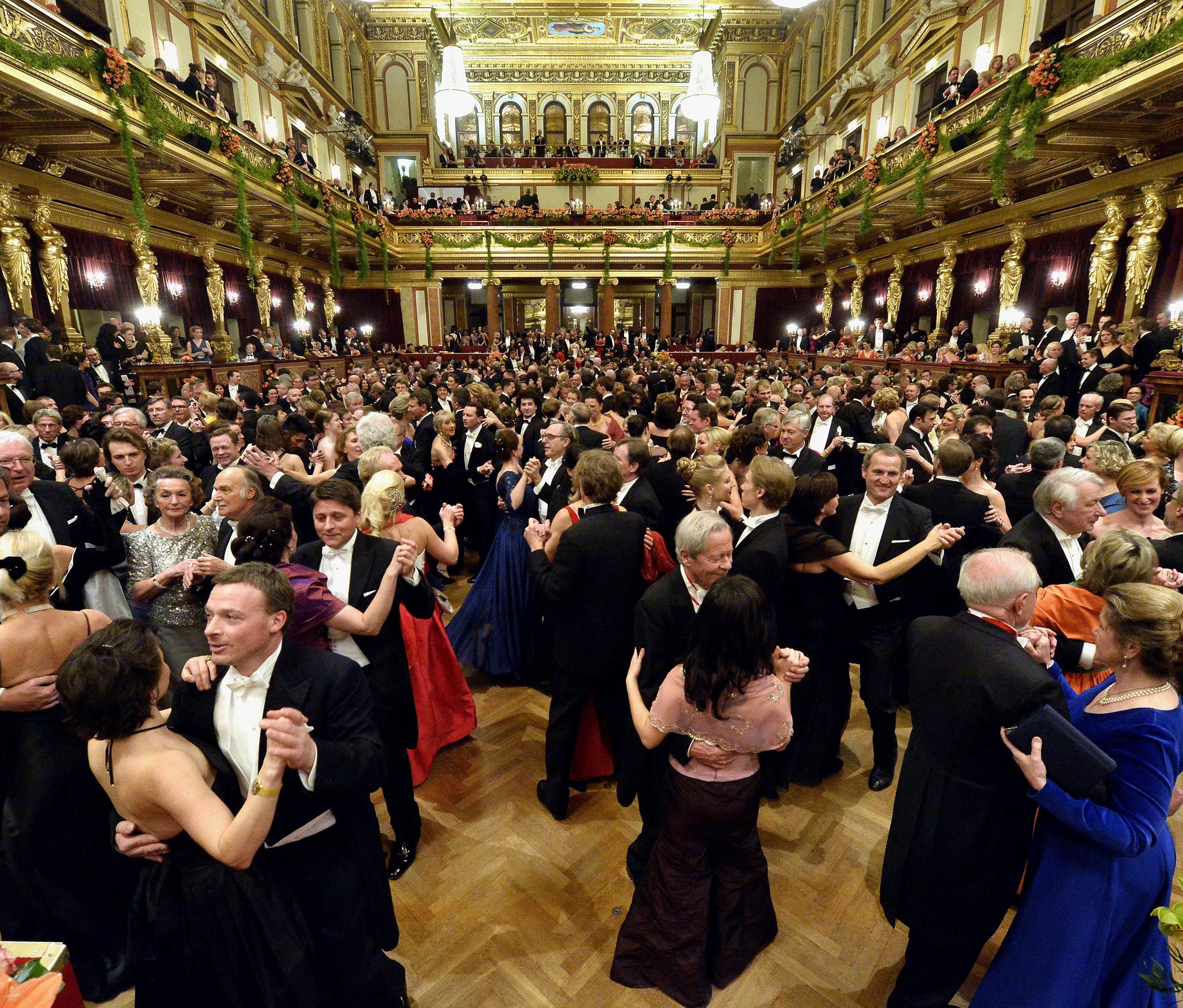 Die Wiener Philharmoniker geben ein von den Nazis enteignetes Kunstwerk zurück. Die Wiener Philharmoniker geben ein von den Nazis enteignetes Kunstwerk zurück.