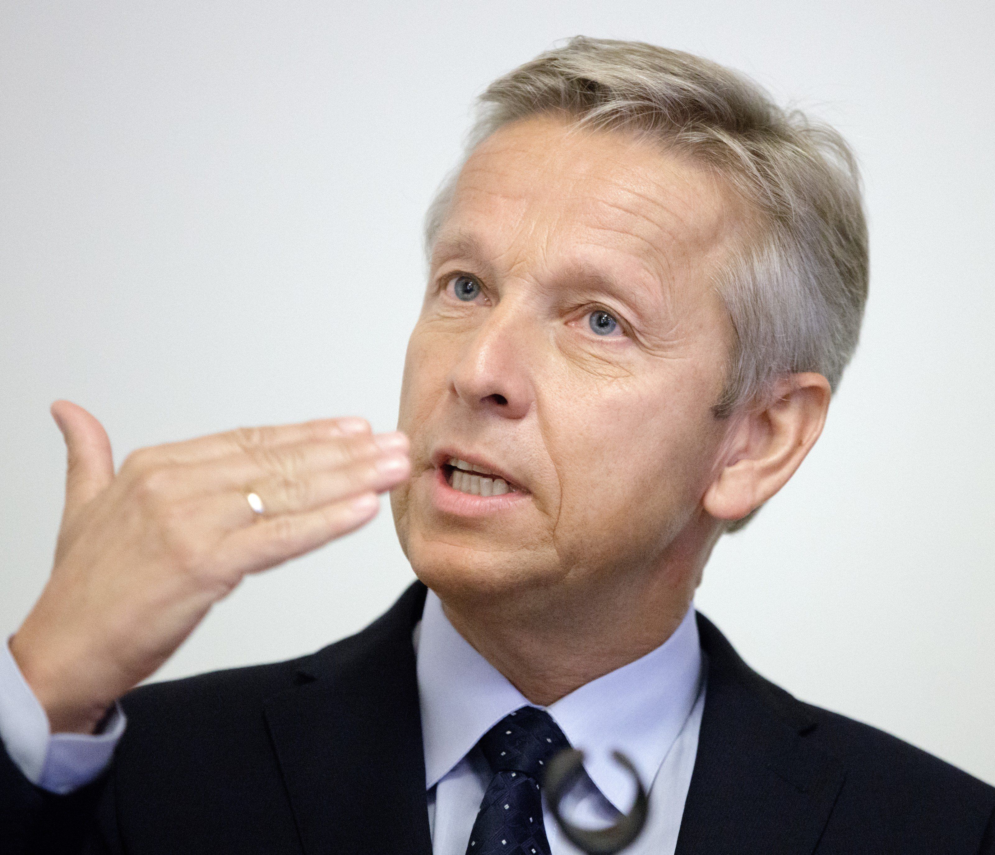 ÖVP-Klubobmann Reinhold Lopatka bleibt bei seiner Unterstützung für Norbert Hofer. ÖVP-Klubobmann Reinhold Lopatka bleibt bei seiner Unterstützung für Norbert Hofer.