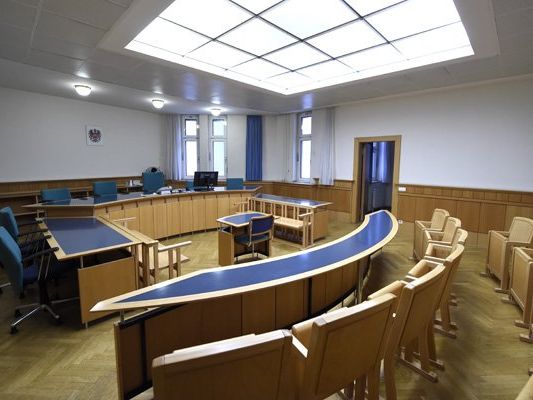 Rakhat Aliyev sei ermordert worden, ist der deutsche Rechtsmediziner Bernd Brinkmann überzeugt. Rakhat Aliyev sei ermordert worden, ist der deutsche Rechtsmediziner Bernd Brinkmann überzeugt.