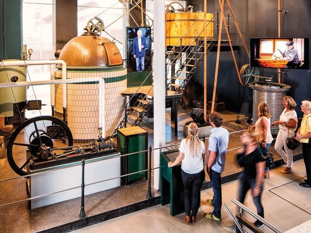 Historische Braugeräte gekoppelt mit neuester Ausstellungstechnik ergeben ein informatives Museumserlebnis. (Copyright: Mohrenbrauerei/Markus Gmeiner) Historische Braugeräte gekoppelt mit neuester Ausstellungstechnik ergeben ein informatives Museumserlebnis. (Copyright: Mohrenbrauerei/Markus Gmeiner)