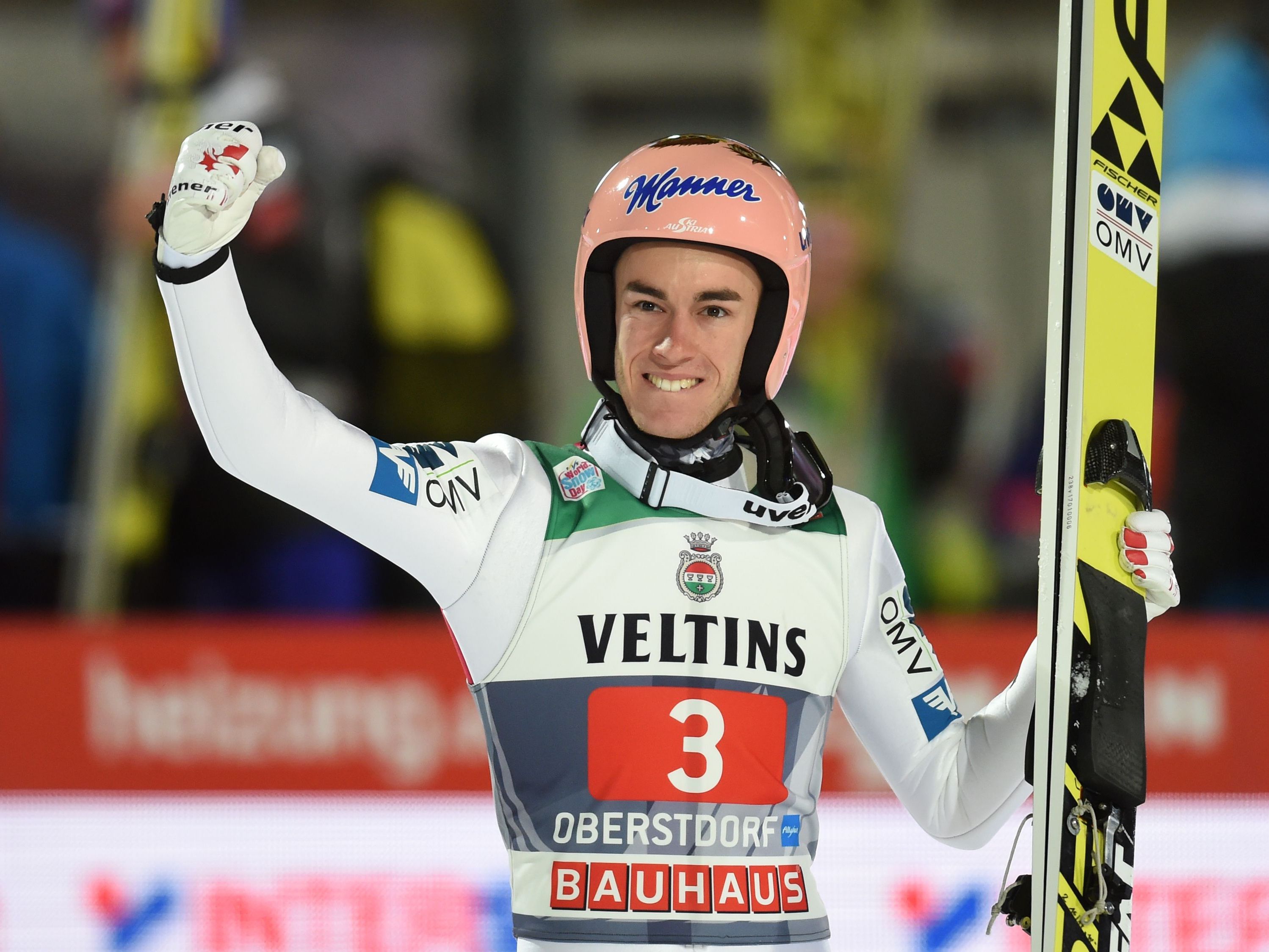 Stefan Kraft hat die erste Station der Vierschanzen-Tournee in Oberstdorf gewonnen. Stefan Kraft hat die erste Station der Vierschanzen-Tournee in Oberstdorf gewonnen.