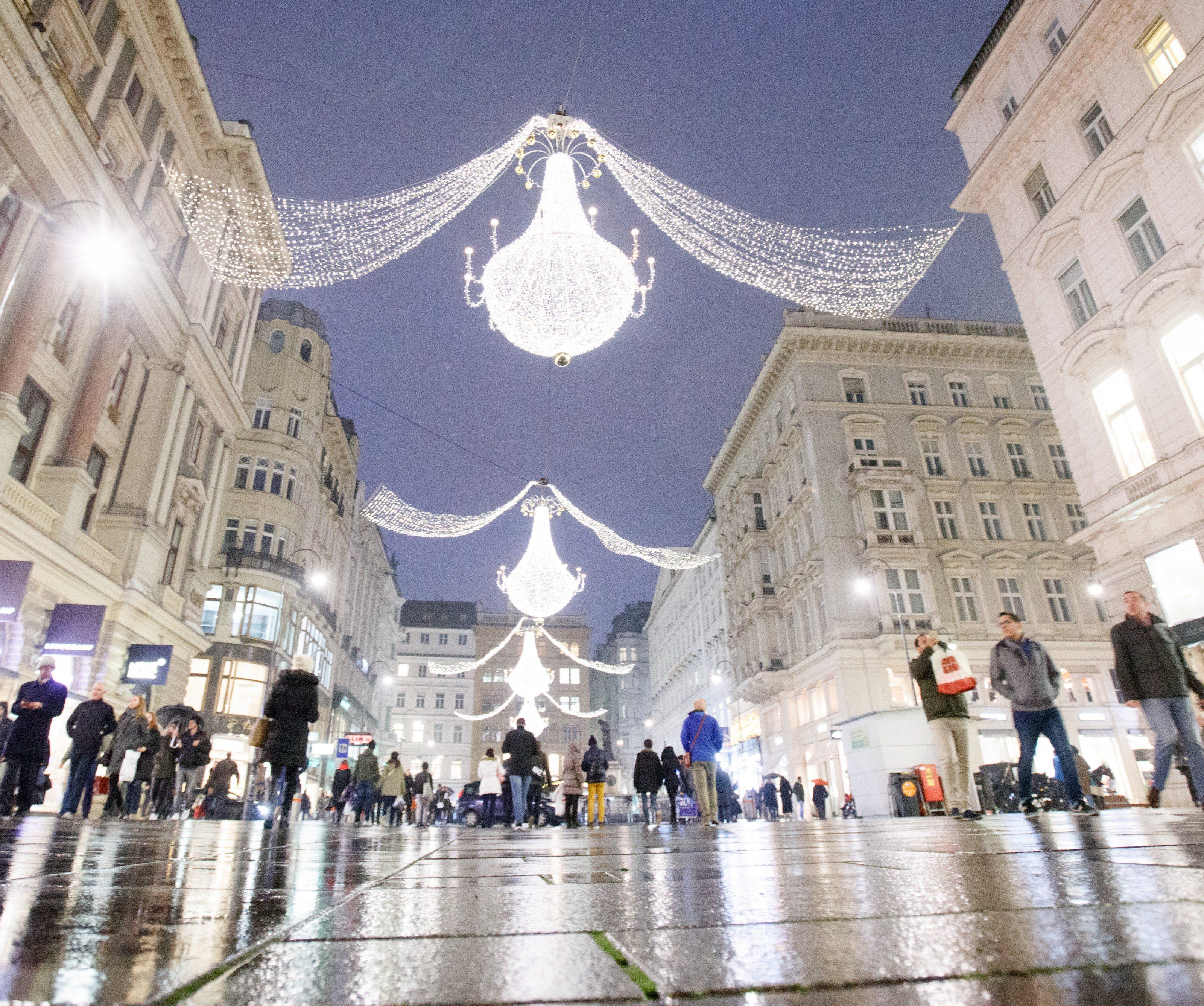 Der heimische Handel entwickelt sich zum Weihnachtsgeschäft stabil