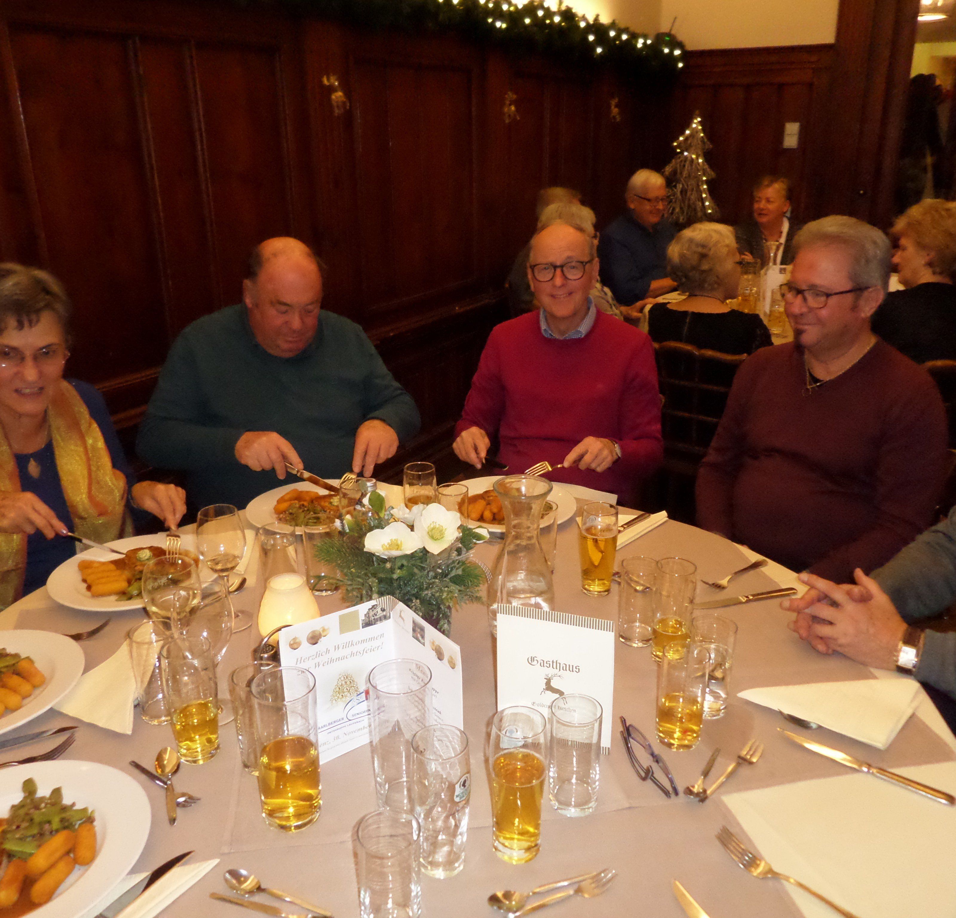 Weihnachtsfeier im Gasthaus Hirschen Weihnachtsfeier im Gasthaus Hirschen