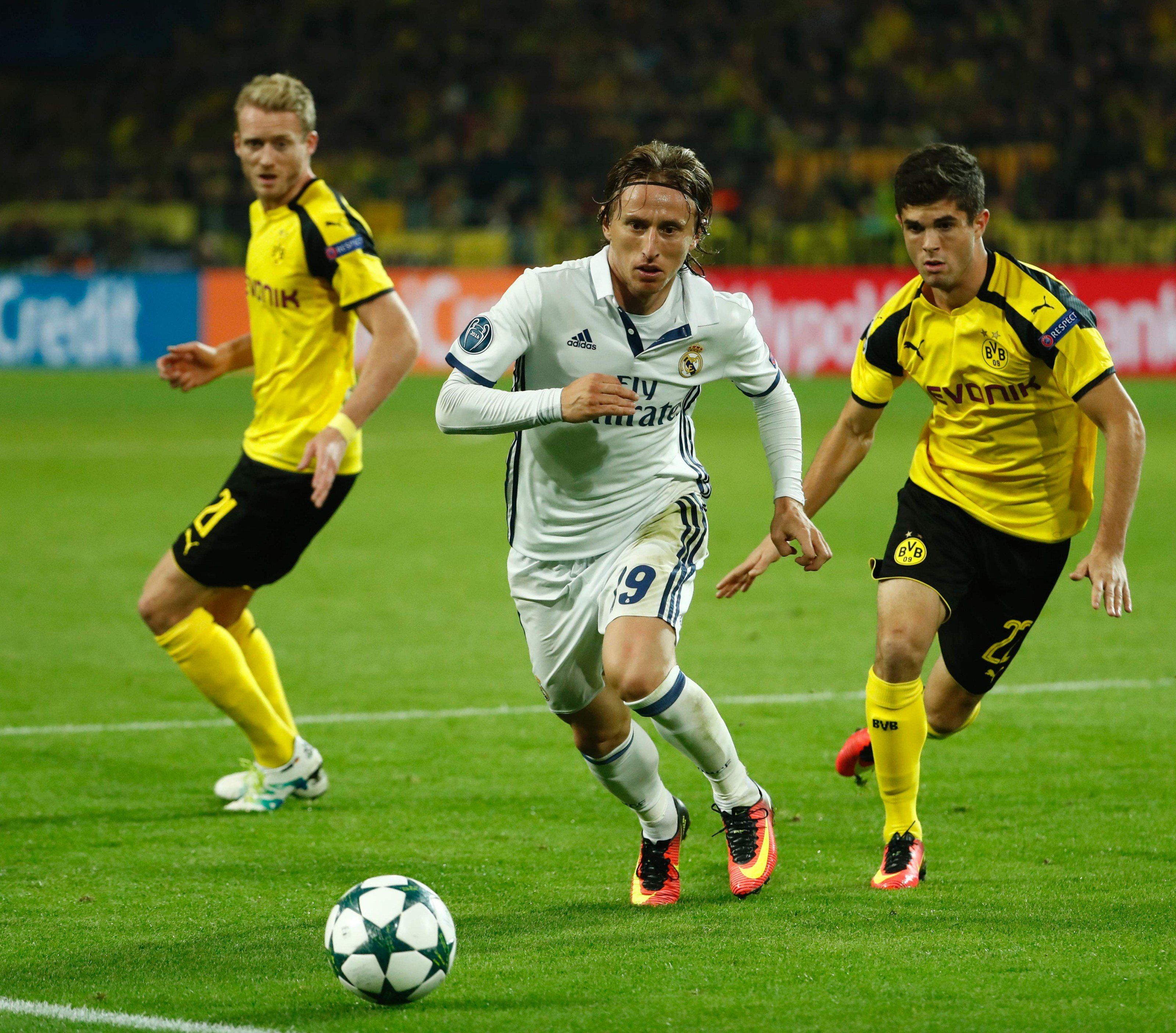 Real Madrid empfängt am letzten Spieltag der Gruppenphase Borussia Dortmund. Real Madrid empfängt am letzten Spieltag der Gruppenphase Borussia Dortmund.