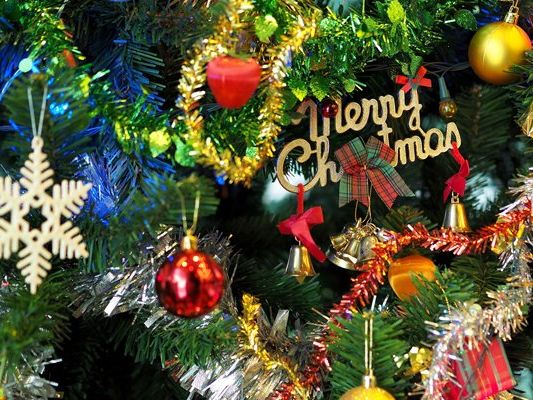 Am St.Georgs-Kolleg in Istanbul wird problemlos Weihnachten gefeiert. Am St.Georgs-Kolleg in Istanbul wird problemlos Weihnachten gefeiert.