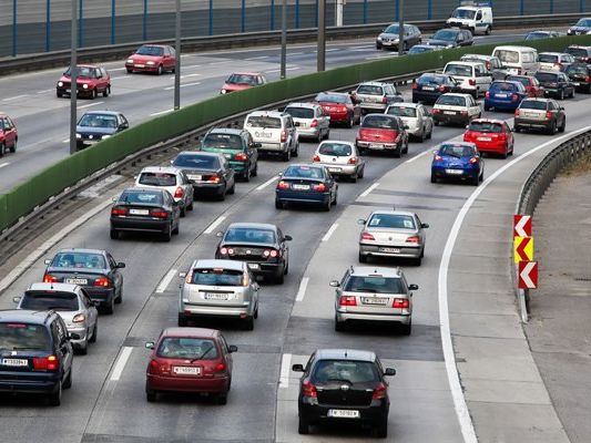 Autofahrer müssen im Frühverkehr beim Knoten Prater mit Stau rechnen.