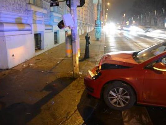 In Alsergrund verursachte ein alkoholisierter Lenker einen Unfall