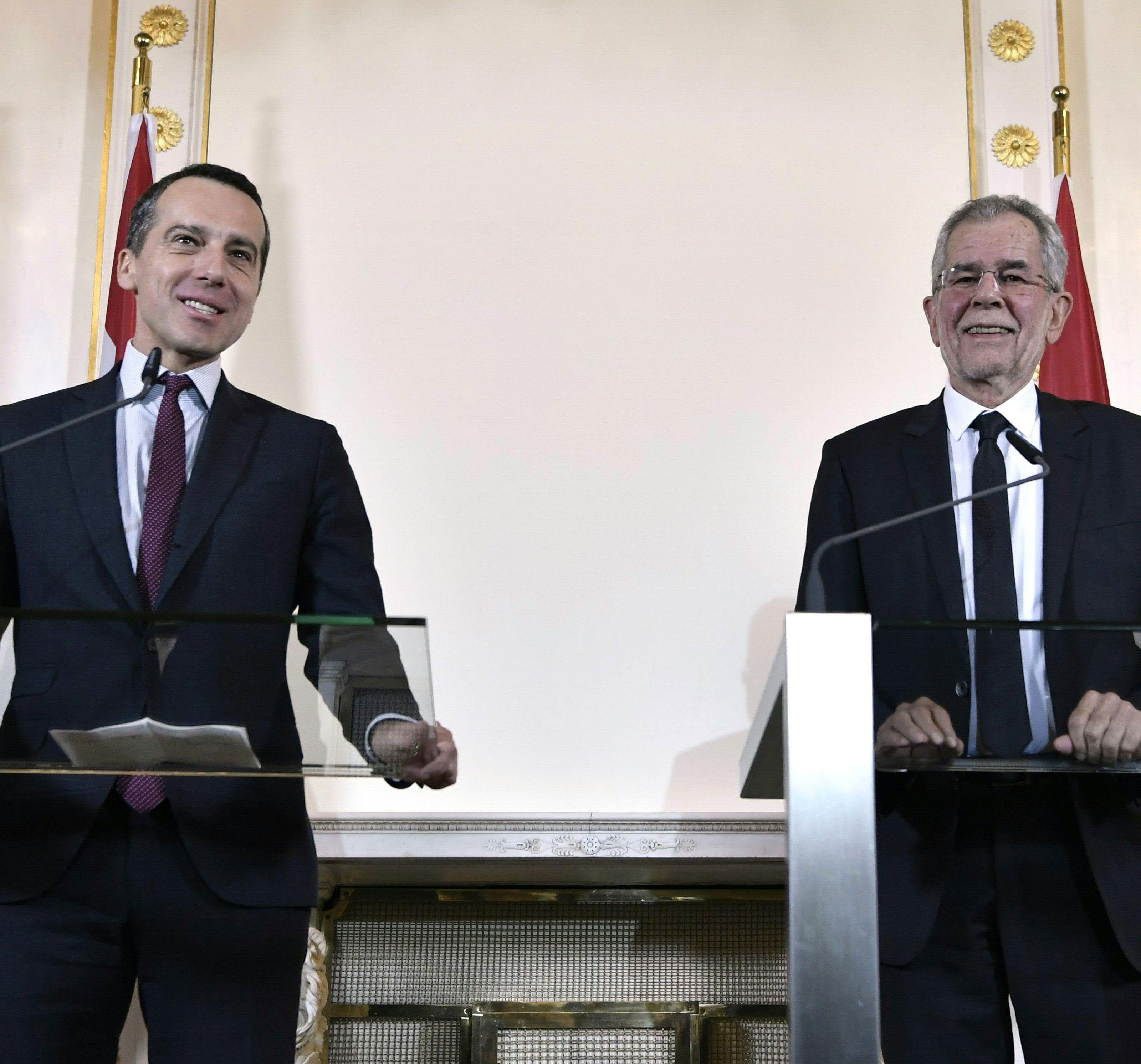 BK Christian Kern (SPÖ/l.) und der design. Bundespräsident Alexander Van der Bellen im Bundeskanzleramt BK Christian Kern (SPÖ/l.) und der design. Bundespräsident Alexander Van der Bellen im Bundeskanzleramt