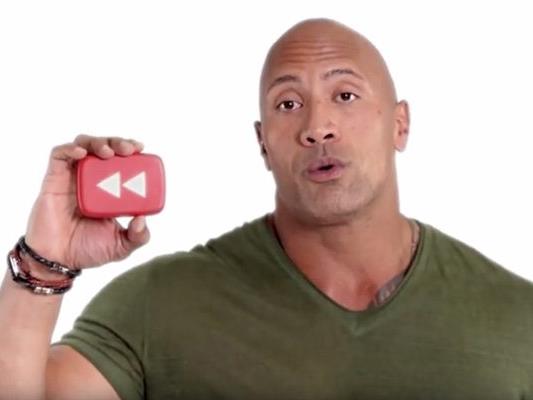Dwayne "The Rock" Johnson im Intro des Jahresrückblicksvideos auf YouTube.