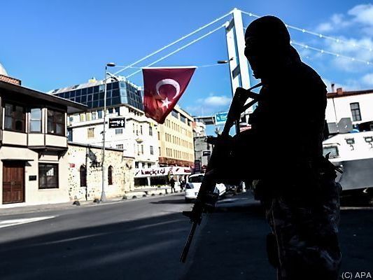 Die Polizei fasste den mutmaßlichen Attentäter in Istanbul Die Polizei fasste den mutmaßlichen Attentäter in Istanbul