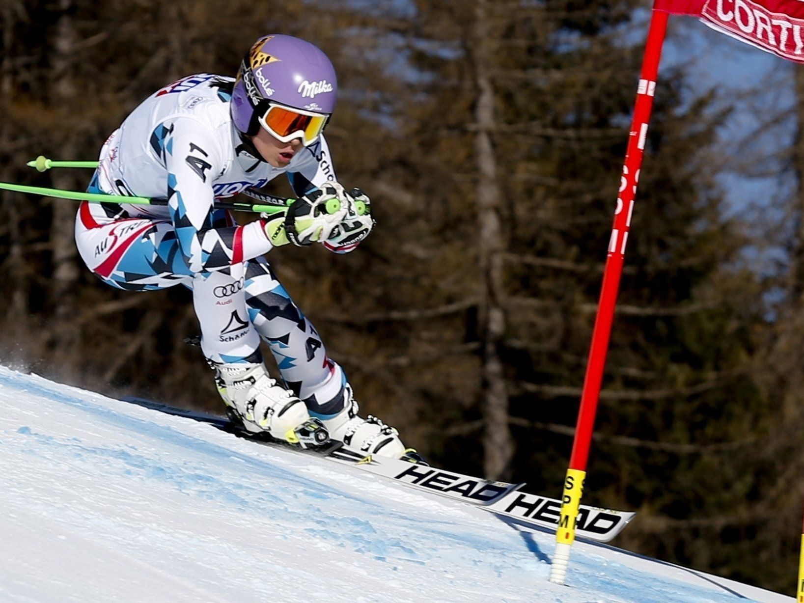 Anna Veith feierte in Cortina ihre ersten Podestpaltz im siebenten Comeback-Rennen.