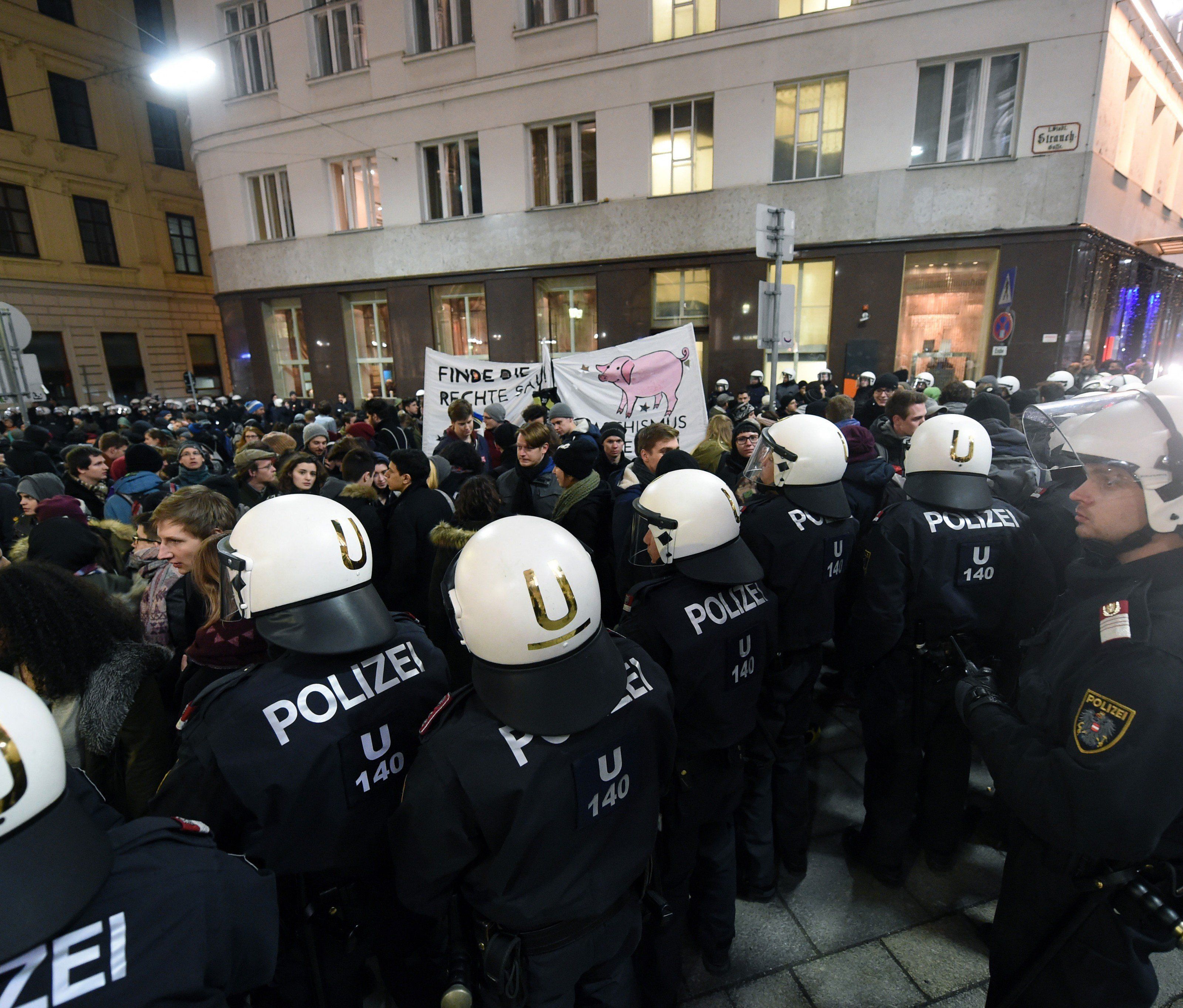 Proteste gegen den Akademikerball sind auch heuer wieder zu erwarten Proteste gegen den Akademikerball sind auch heuer wieder zu erwarten