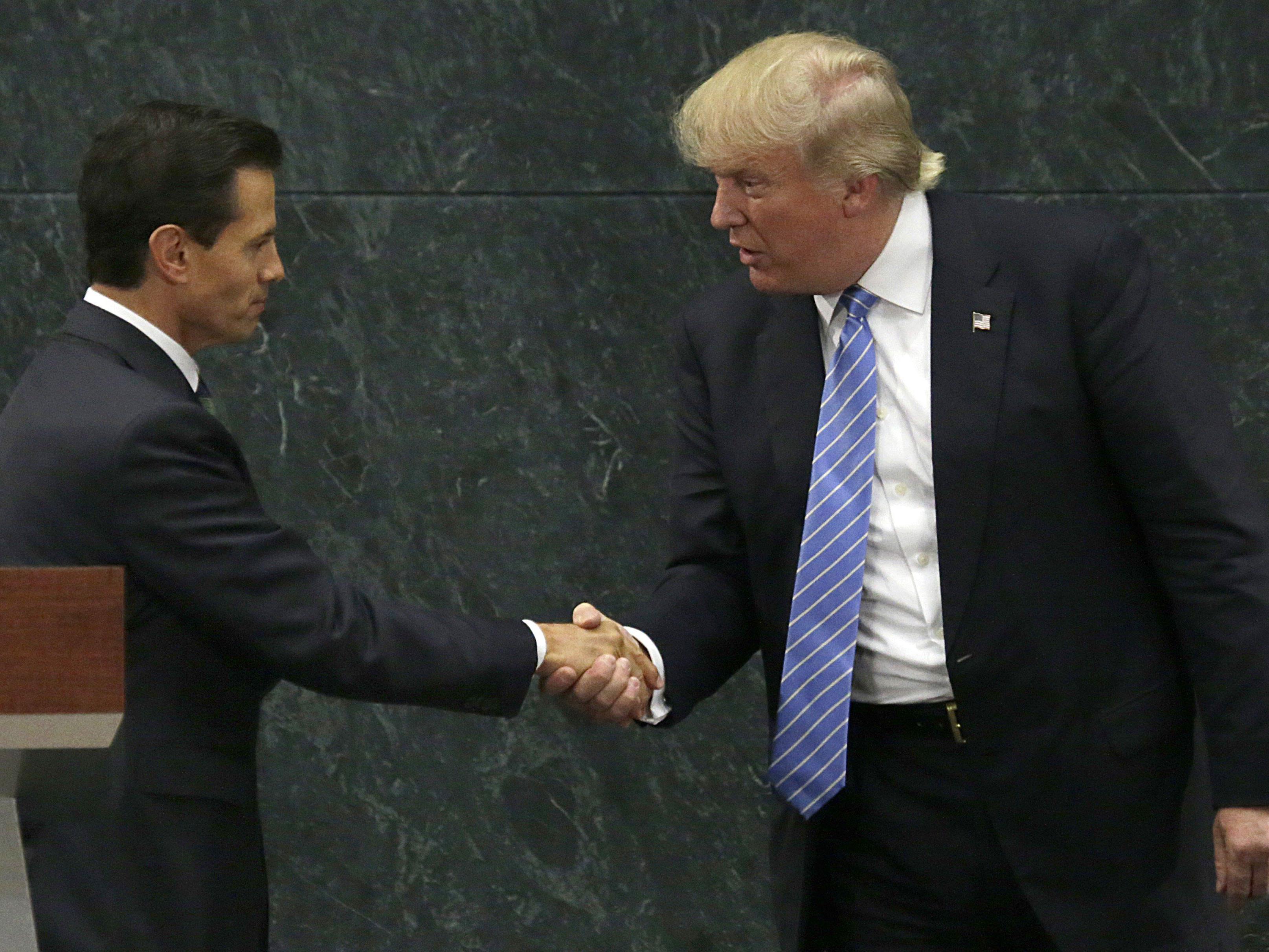 Mexikos Präsident Nieto (links) sagte ein Treffen mit US-Präsident Trump (rechts) ab.