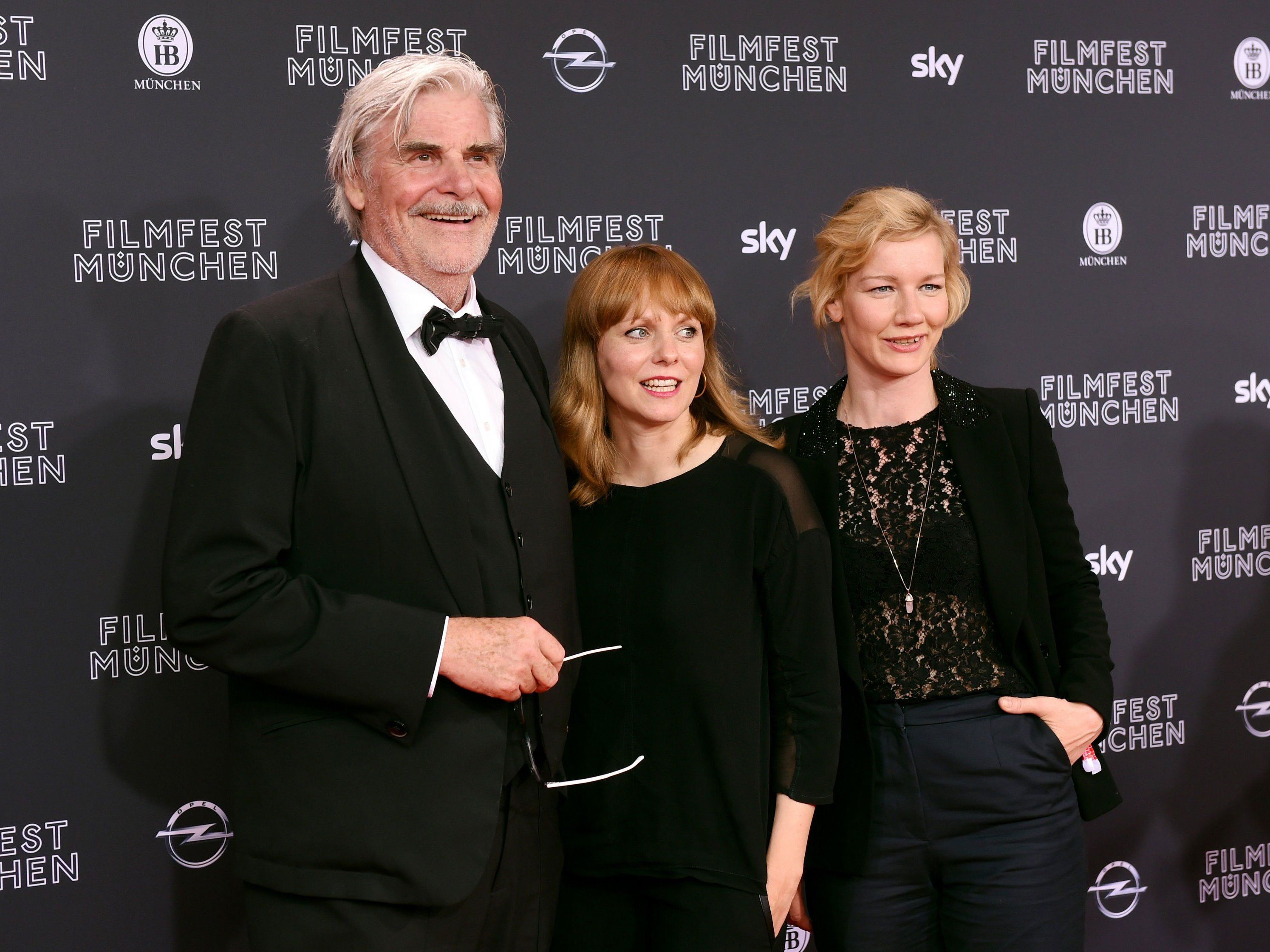 Der Cast in München während der Premiere zu "Toni Erdmann" Der Cast in München während der Premiere zu "Toni Erdmann"