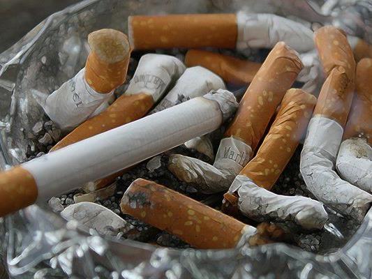 Eine Anhebung des Mindestalters für den Kauf von Zigaretten soll zu einem verringerten Konsum führen.
