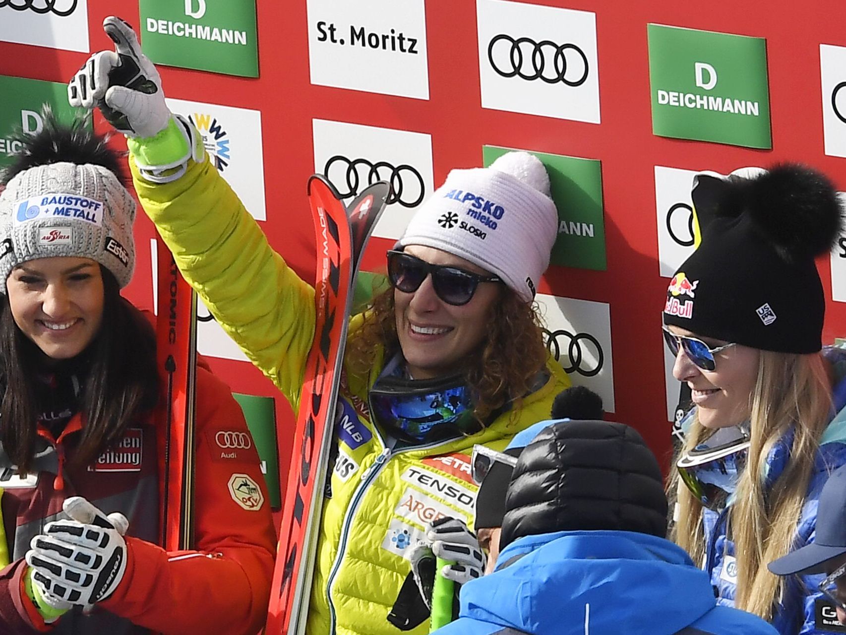 Stuhec, Vernier und Vonn freuten sich über eine Medaille Stuhec, Vernier und Vonn freuten sich über eine Medaille
