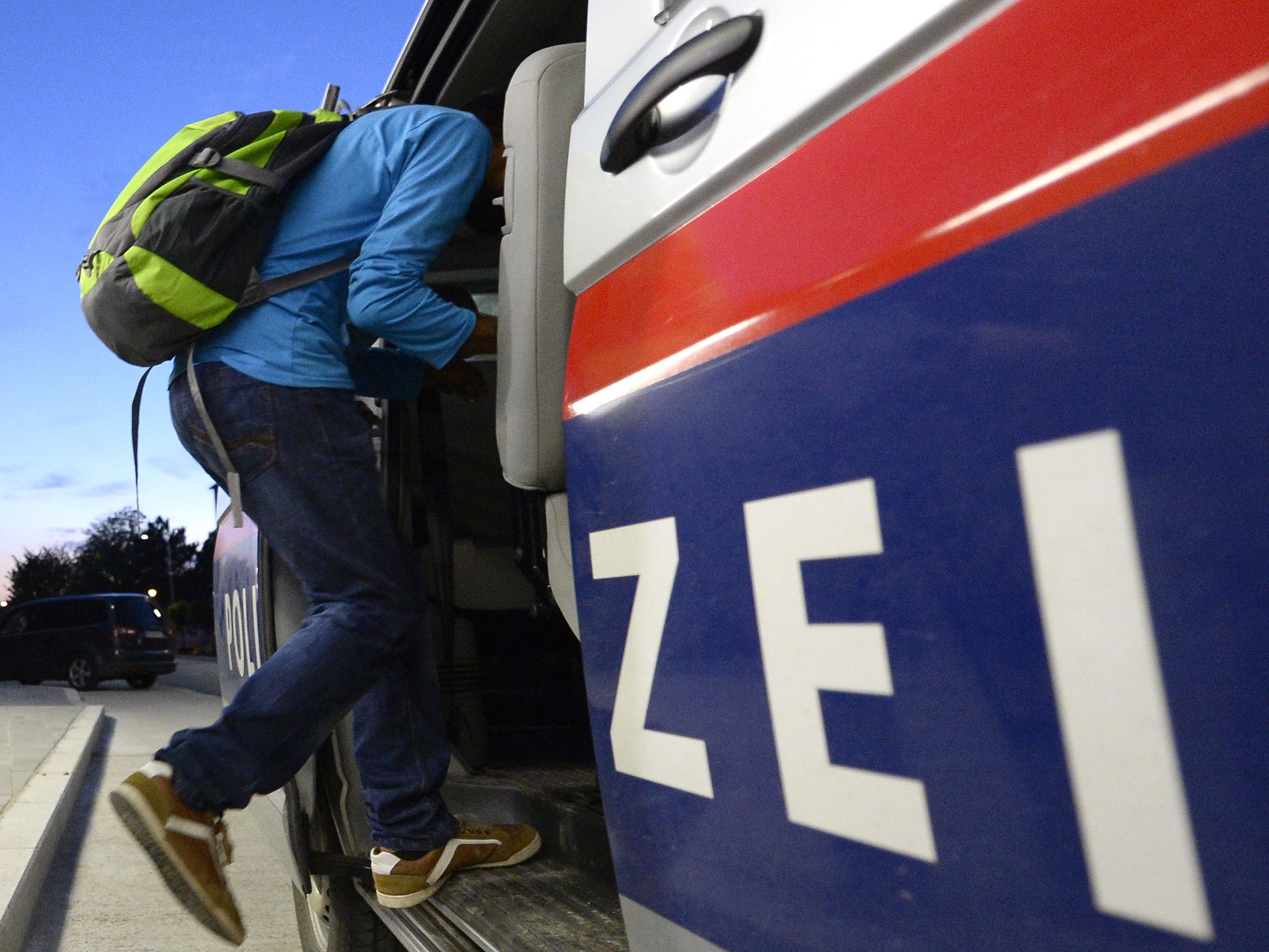 Auch 13 Personen aus Österreich wurden abgeschoben