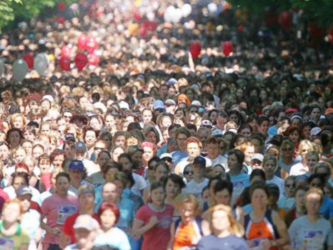 Der Frauenlauf feiert Jubiläum. Der Frauenlauf feiert Jubiläum.
