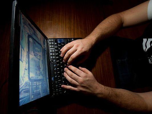 Internet-Betrüger versenden gefälschte E-Mails im Namen des Bundesministeriums für Finanzen Internet-Betrüger versenden gefälschte E-Mails im Namen des Bundesministeriums für Finanzen