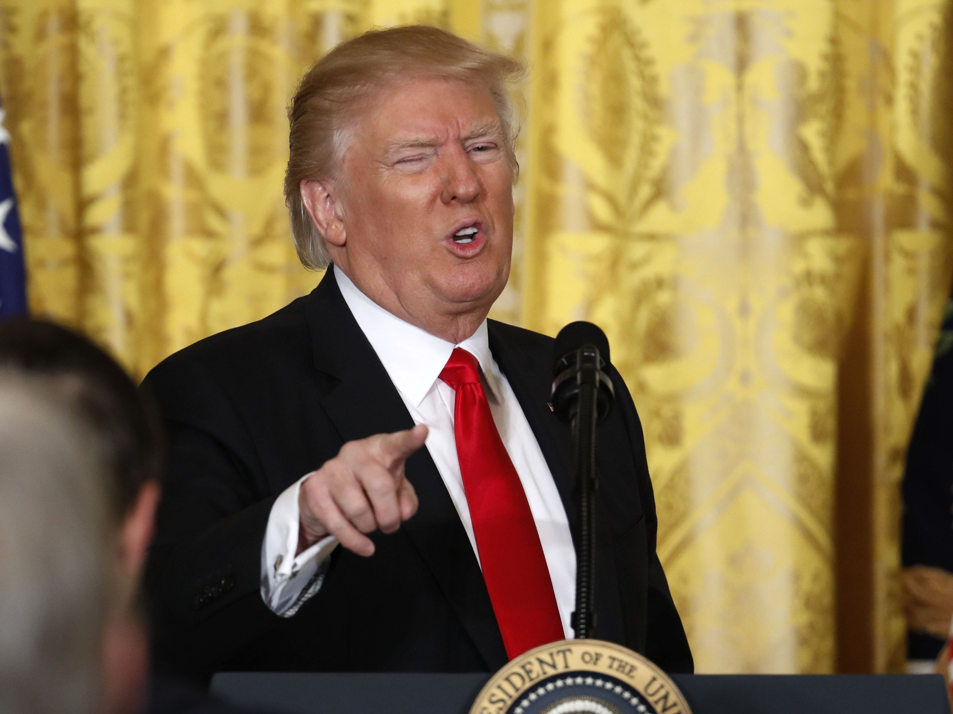 US-Präsident: Zwielichtige Typen werden zur Strecke gebracht. US-Präsident: Zwielichtige Typen werden zur Strecke gebracht.