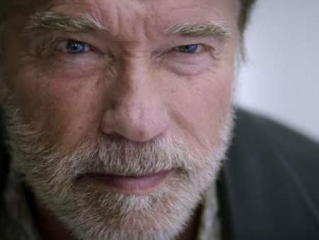 Arnold Schwarzenegger im neuen Trailer zu "Aftermath".