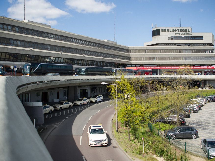 Auch Wien-Flüge werden ausfallen. Auch Wien-Flüge werden ausfallen.