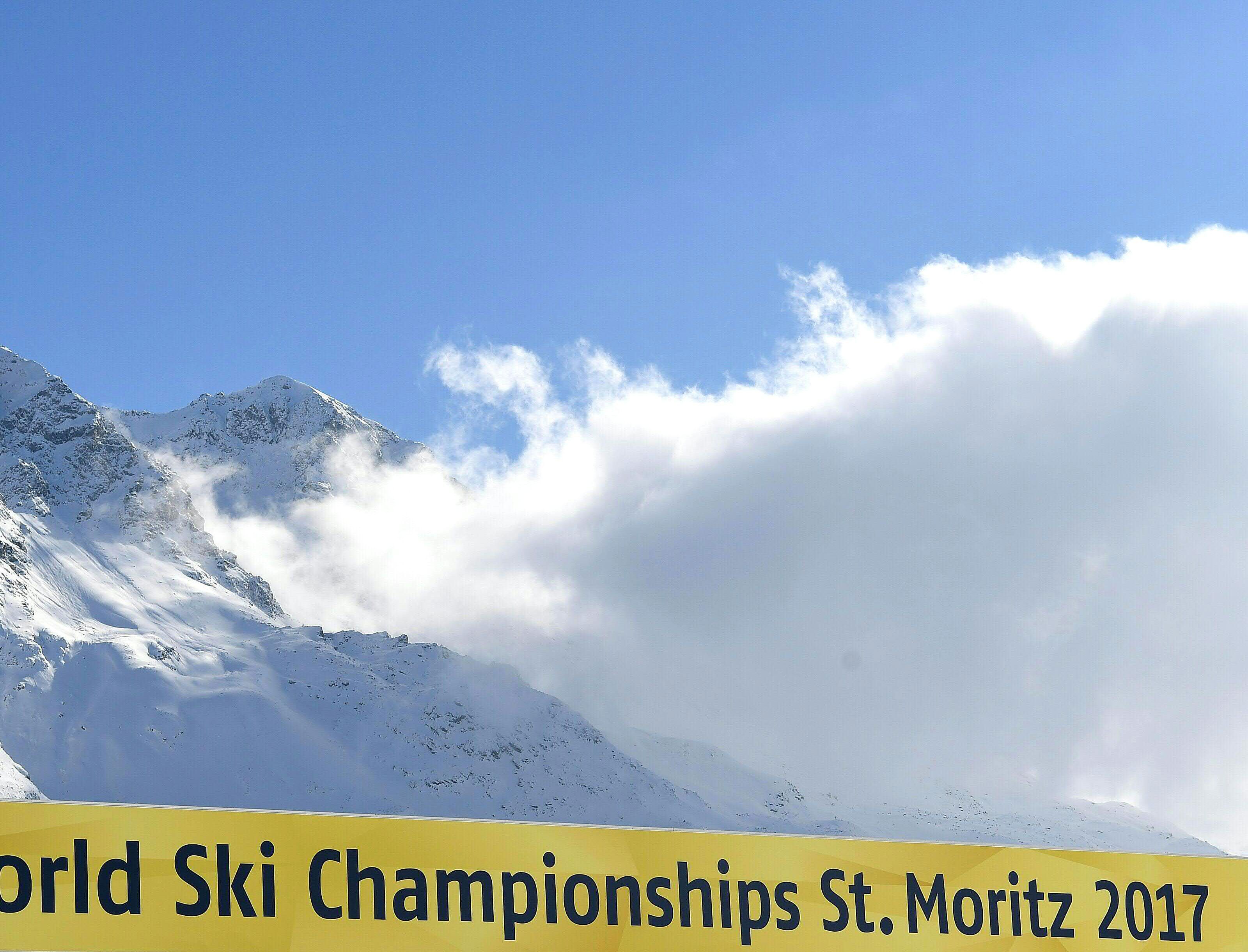 Absage: Nebel verunmöglichte die Abfahrt der Herren am Samstag in St. Moritz Absage: Nebel verunmöglichte die Abfahrt der Herren am Samstag in St. Moritz