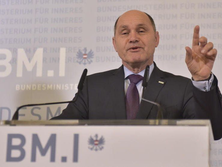 Sobotka ist erfreut über die Hinweise. Sobotka ist erfreut über die Hinweise.