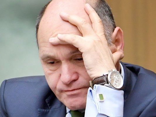 Sobotka will striktere Auflagen für Versammlungsleiter bei Demos Sobotka will striktere Auflagen für Versammlungsleiter bei Demos