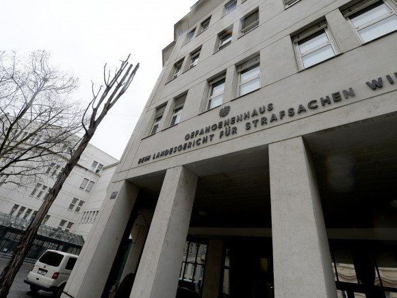 Langwierige Einvernahmen von 18-Jährigem am Landesgericht Langwierige Einvernahmen von 18-Jährigem am Landesgericht