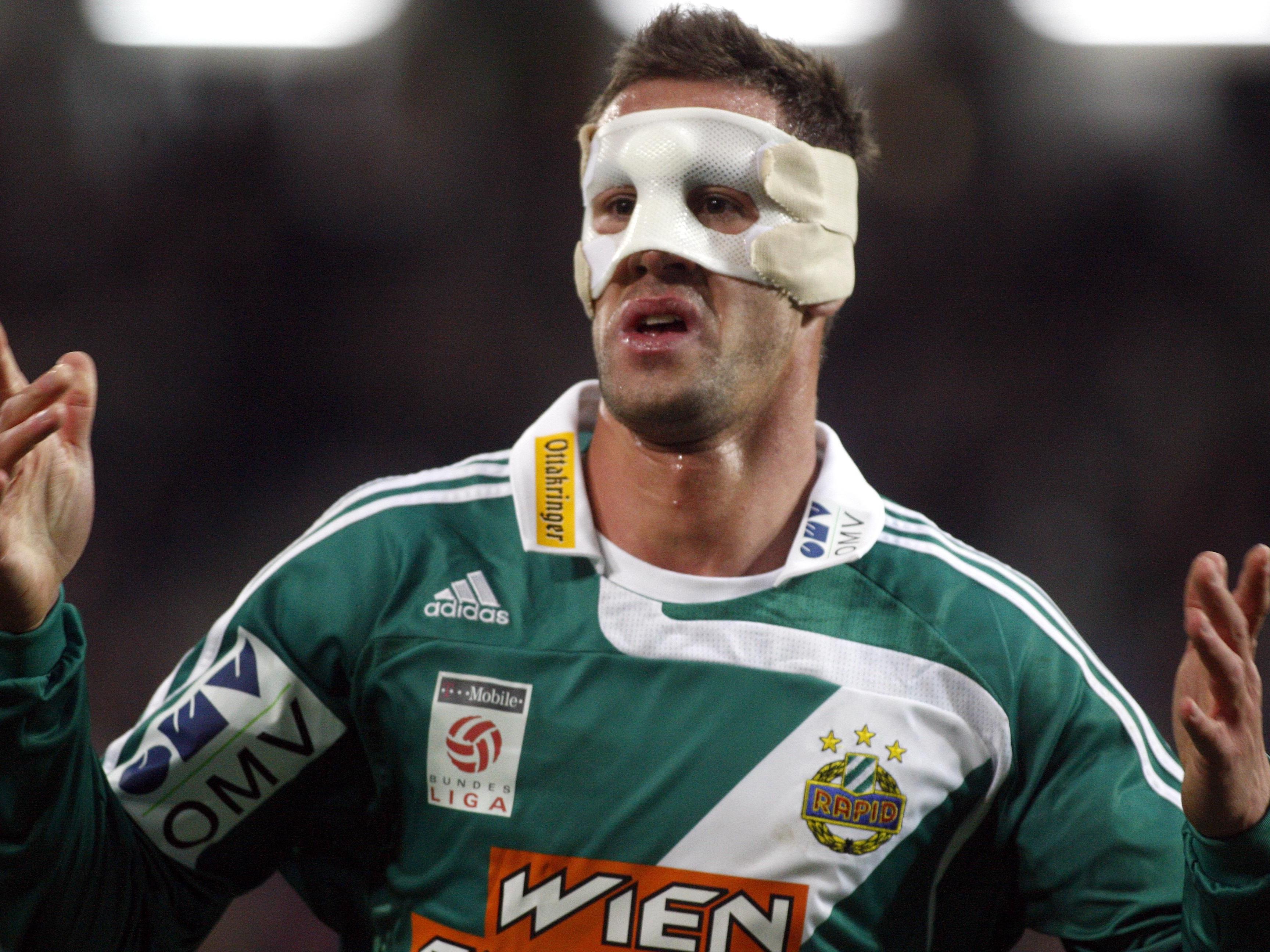 2008 spielte Stefan Maierhofer mit Maske noch für Rapid Wien.