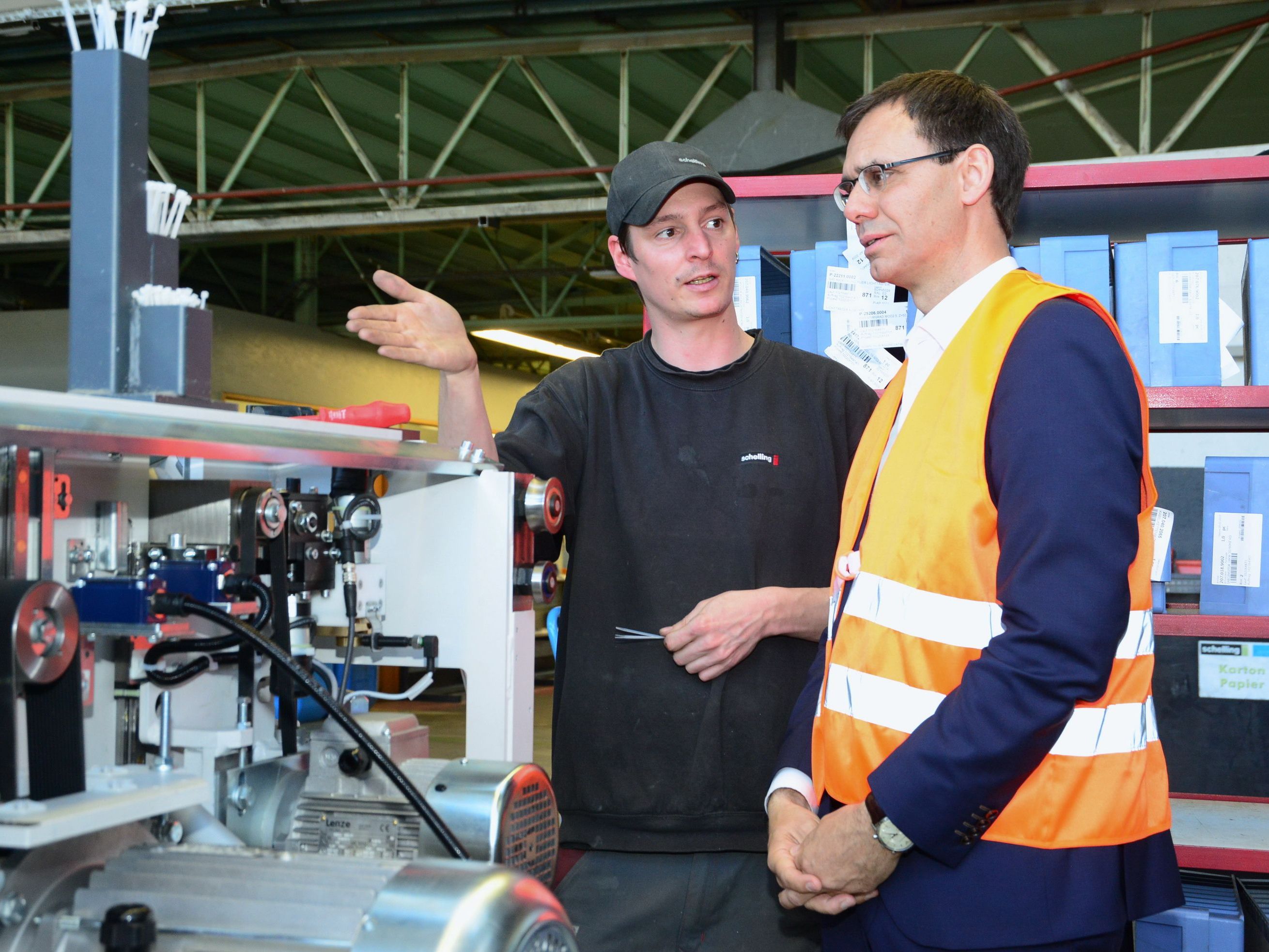 Landeshauptmann Wallner zu Besuch bei der Firma Schelling Anlagenbau Landeshauptmann Wallner zu Besuch bei der Firma Schelling Anlagenbau