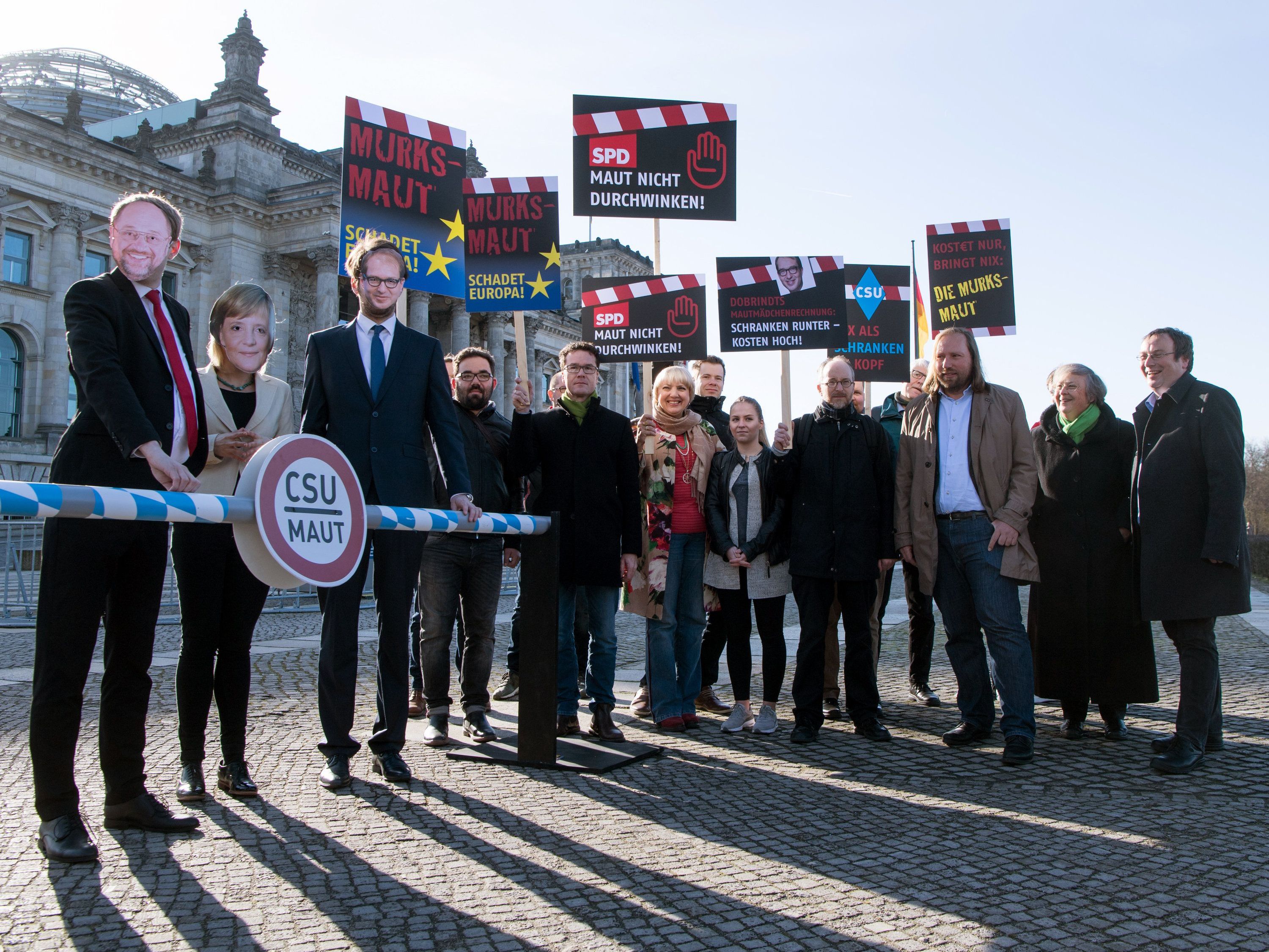 Der deutsche Bundestag hat heute, mit den Stimmen der großen Koalition, die Einführung einer Pkw-Maut beschlossen. Und das trotz heftigem Widerstand von Experten und die Opposition.