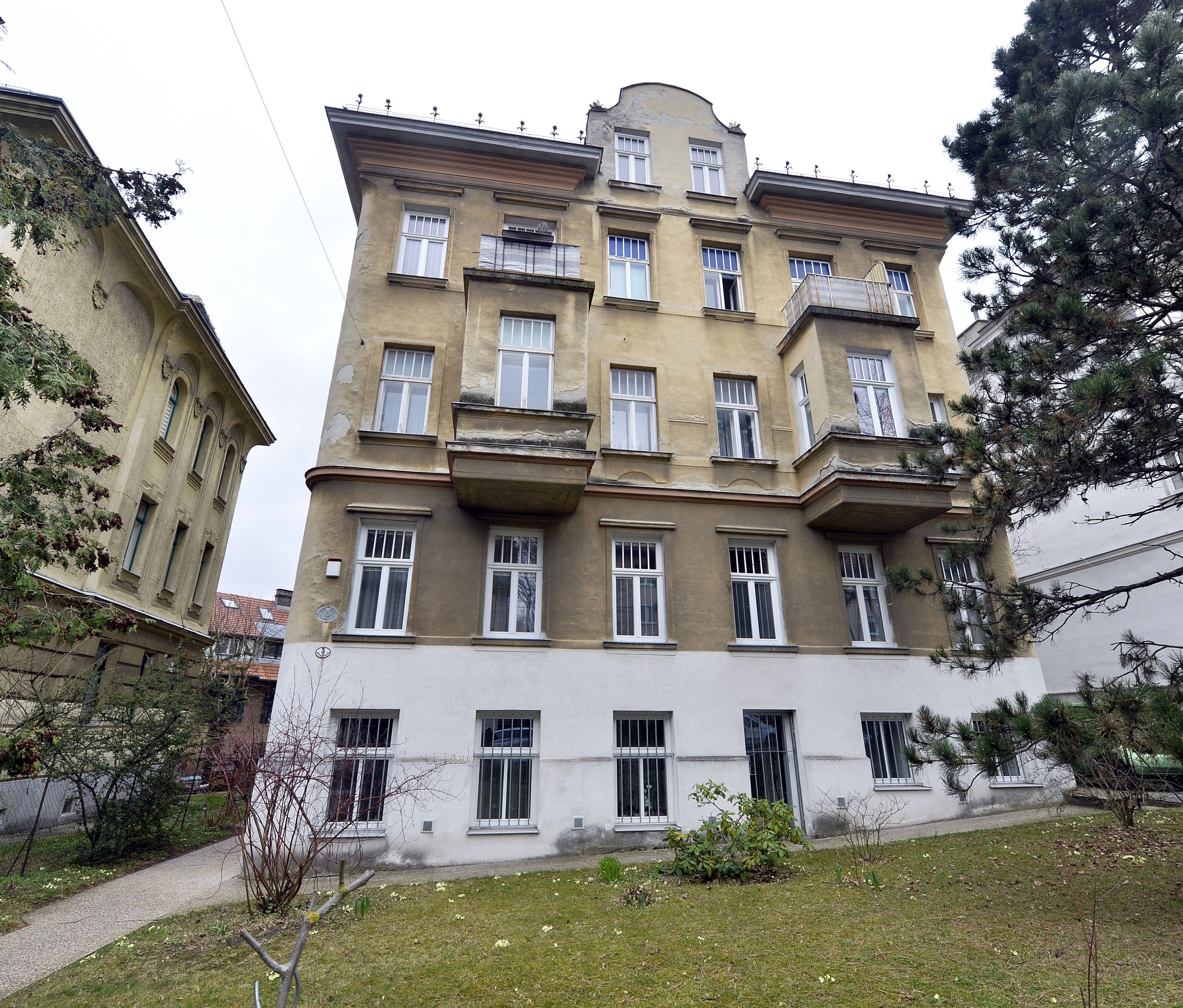 In diesem Haus geschah die Tat. In diesem Haus geschah die Tat.