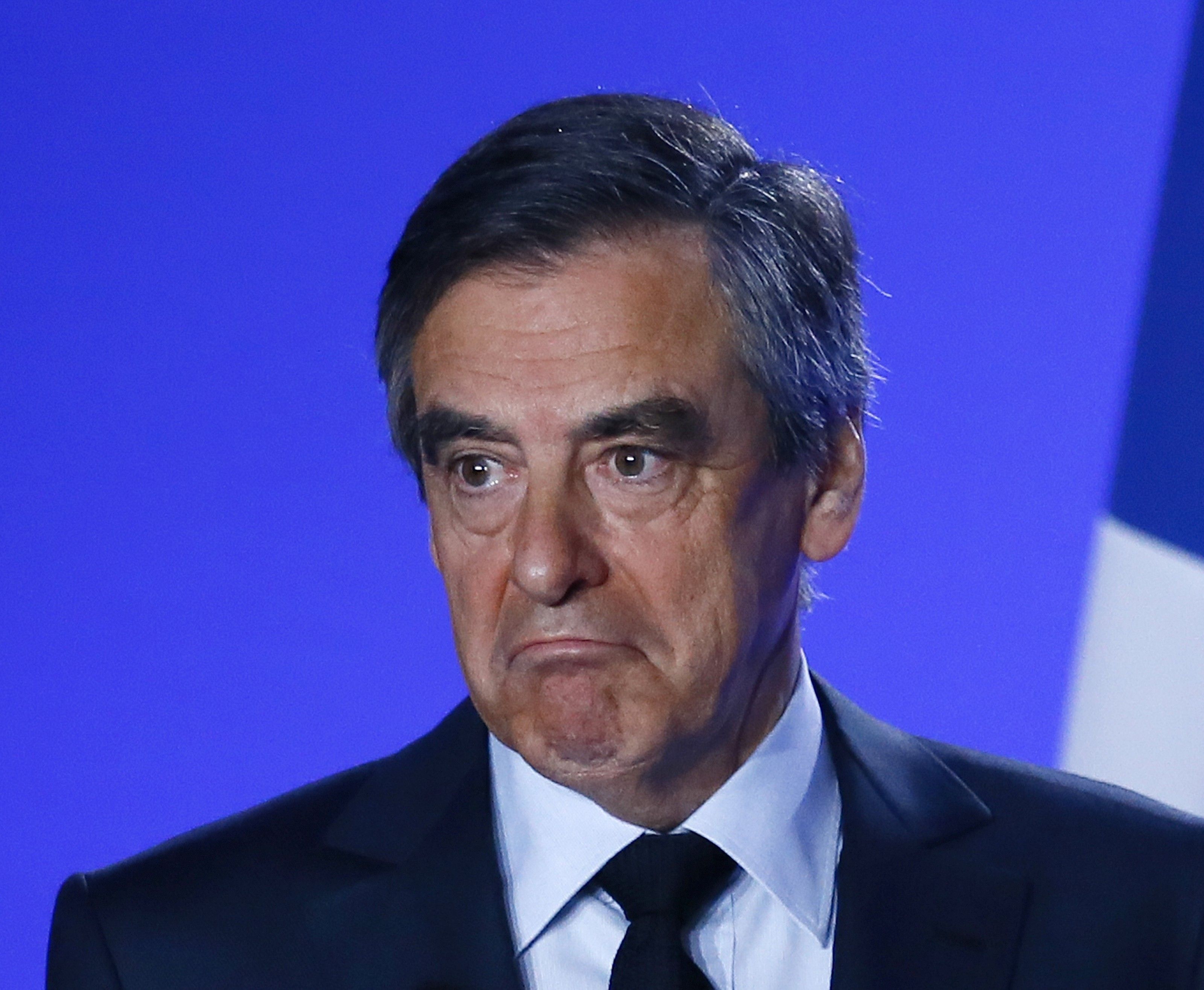 Der konservative Kandidat für die französichen Präsidentschaftswahlen, Francios Fillon, steht unter Druck. Der konservative Kandidat für die französichen Präsidentschaftswahlen, Francios Fillon, steht unter Druck.
