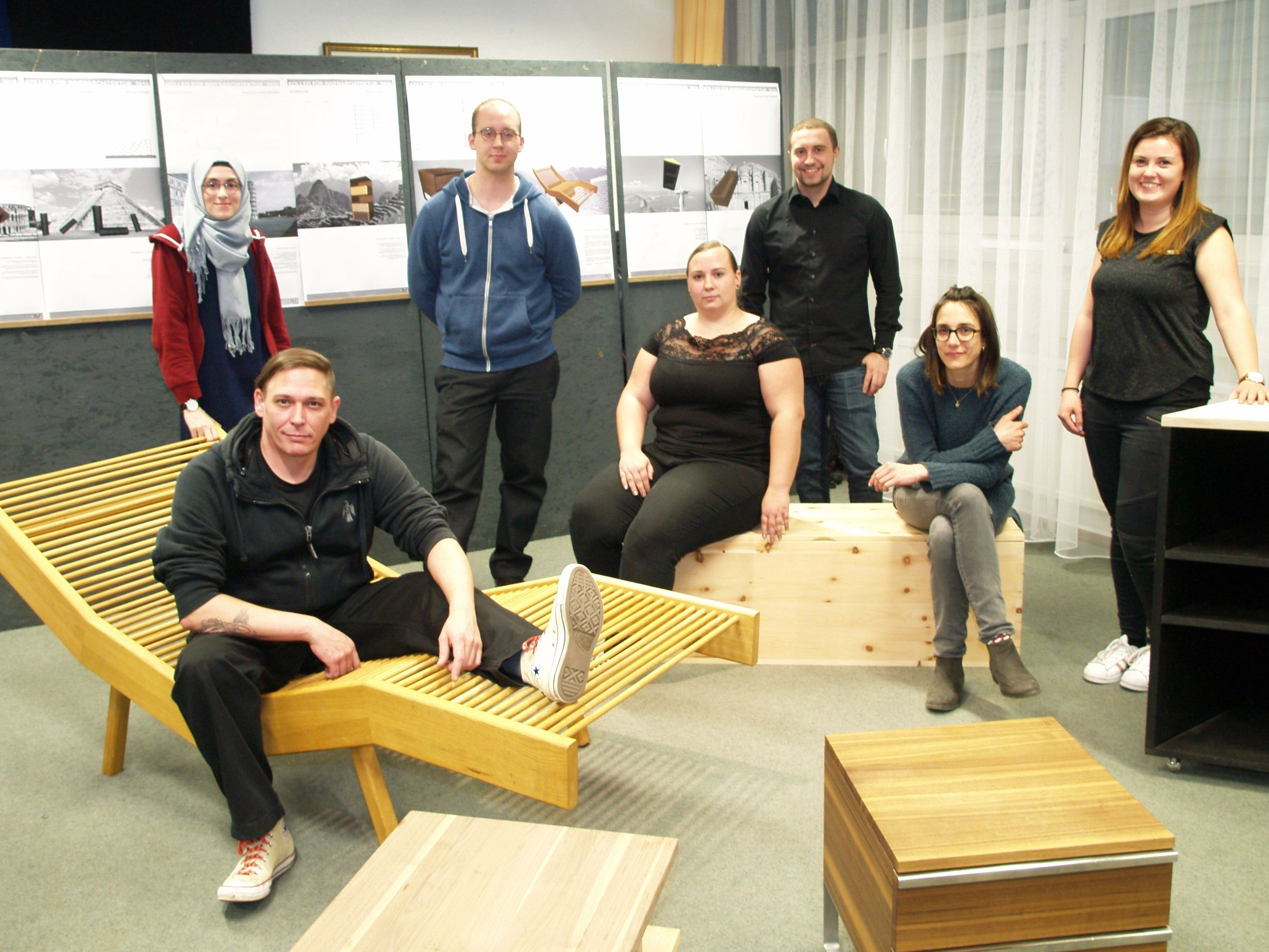 Am Dienstag den 28.3.2017 findet um 18 Uhr eine Informationsveranstaltung zum Kolleg für Innenraumgestaltung an der HTL in Rankweil statt. Am Dienstag den 28.3.2017 findet um 18 Uhr eine Informationsveranstaltung zum Kolleg für Innenraumgestaltung an der HTL in Rankweil statt.