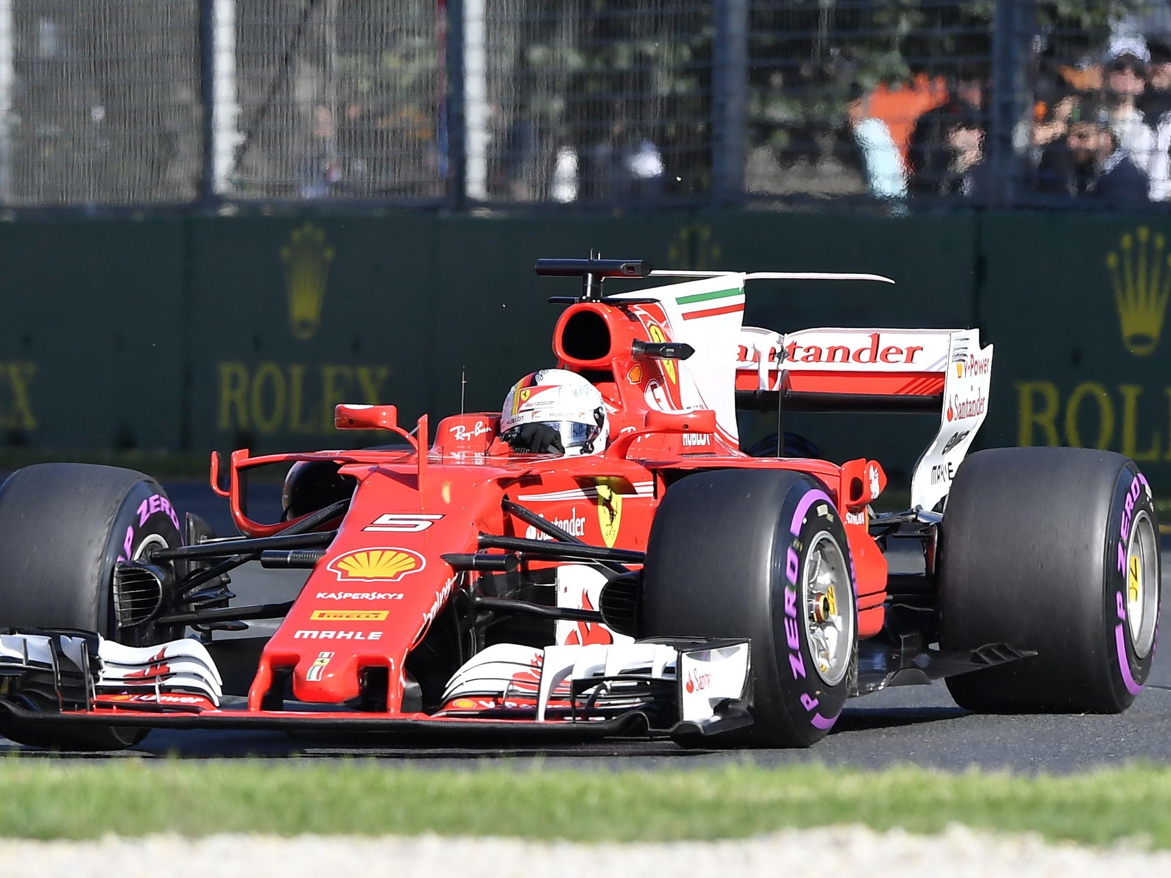 Nach den ersten Boxenstopps übernahm Sebastian Vettel die Führung.