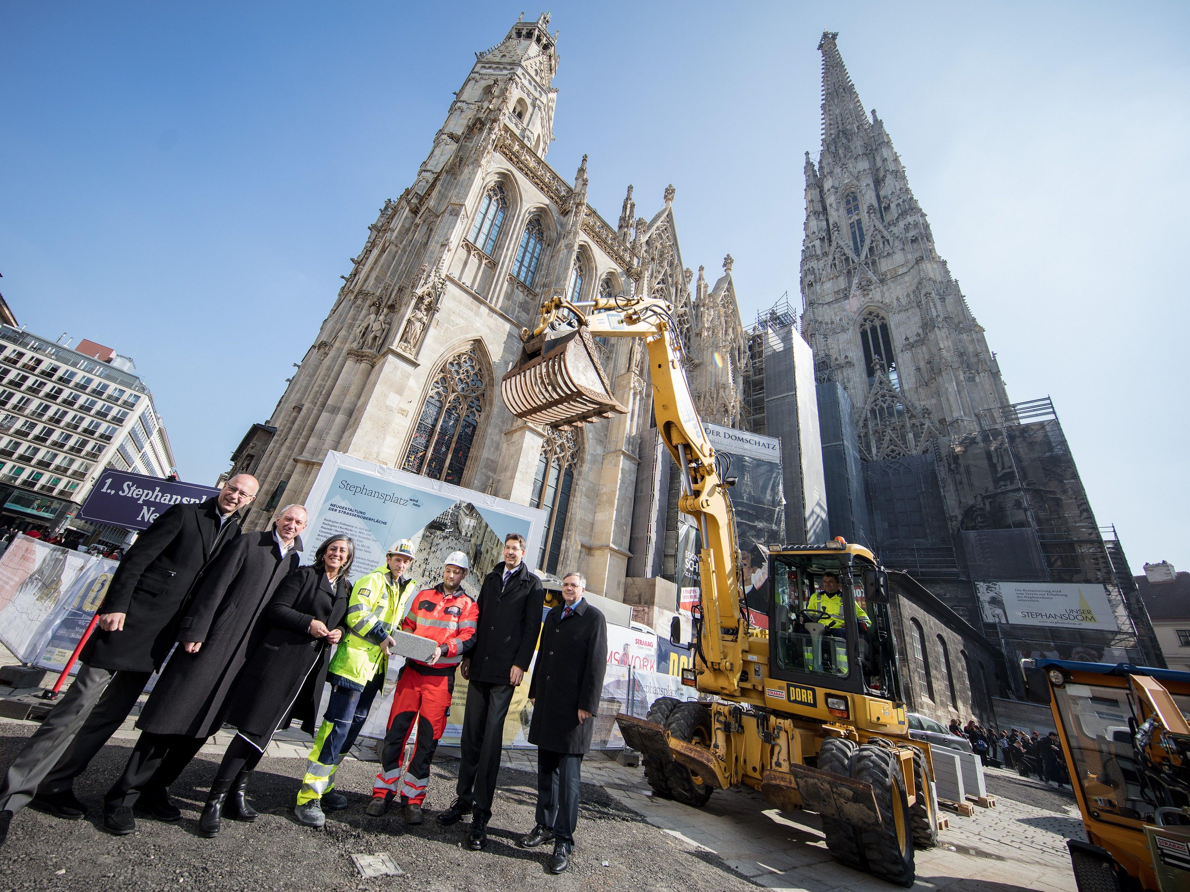 Die Sanierung des Stephansplatzes hat am Montag begonnen