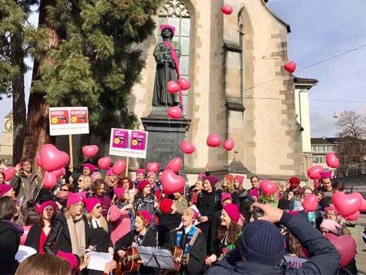 Frauen am Protestieren Frauen am Protestieren