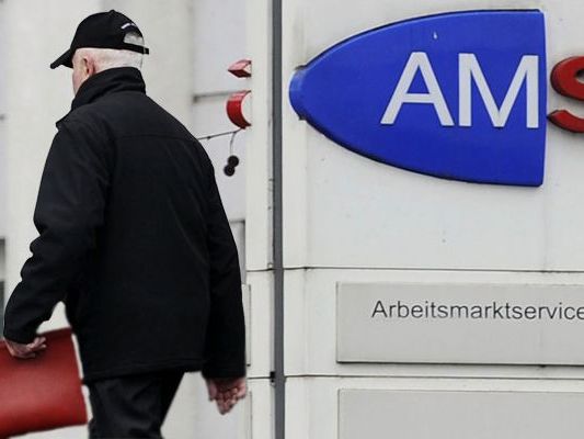 Die Arbeitslosigkeit im Februar stagniert im Vergleich zum Vorjahr. Die Arbeitslosigkeit im Februar stagniert im Vergleich zum Vorjahr.