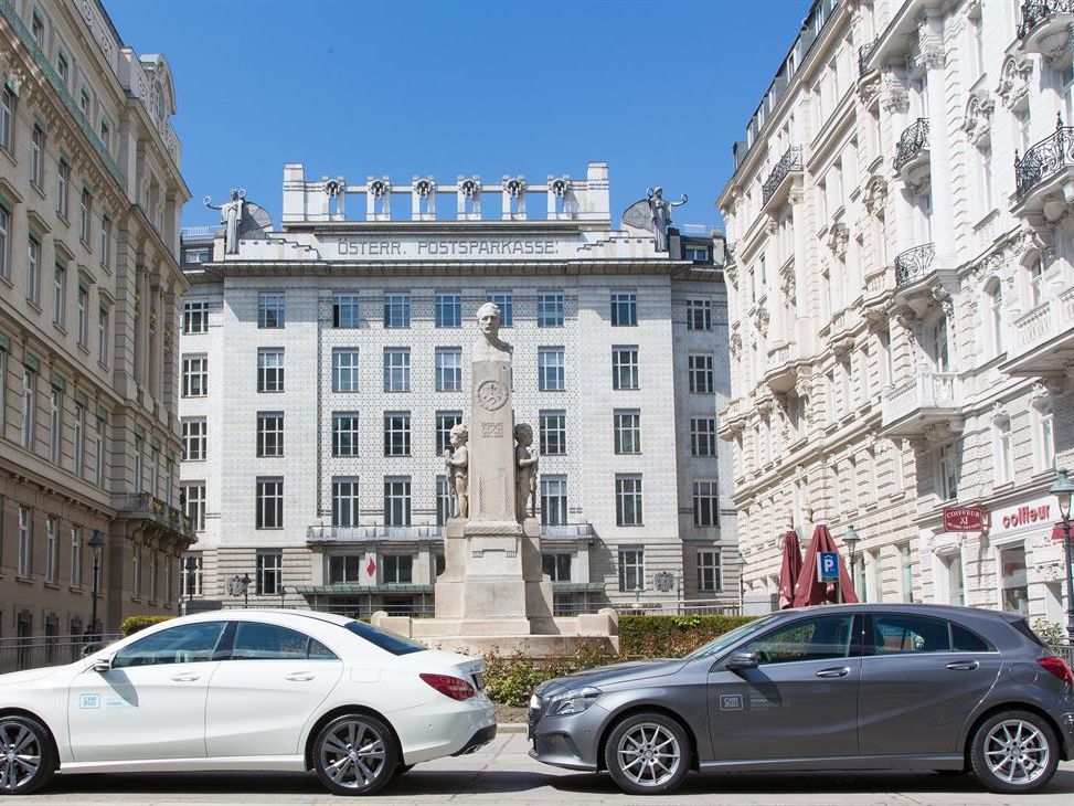 Neue Mercedes-Wägen bei car2go. Neue Mercedes-Wägen bei car2go.